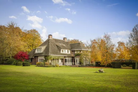 Landhuis, Almen