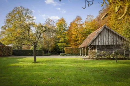 Landhuis, Almen